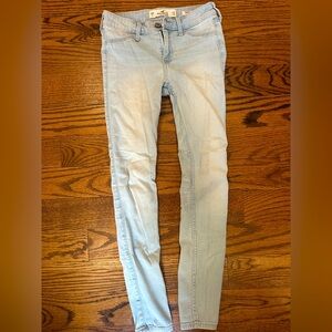 Hollister tight jeans light wash - size 00S w23 L26